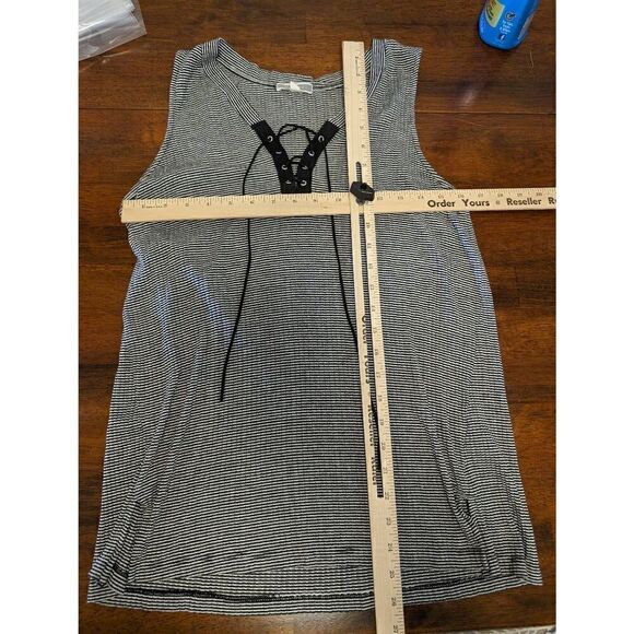 Pleione Sleeveless Knitted Striped Short with V-Neck Women's Size Large - Picture 5 of 5